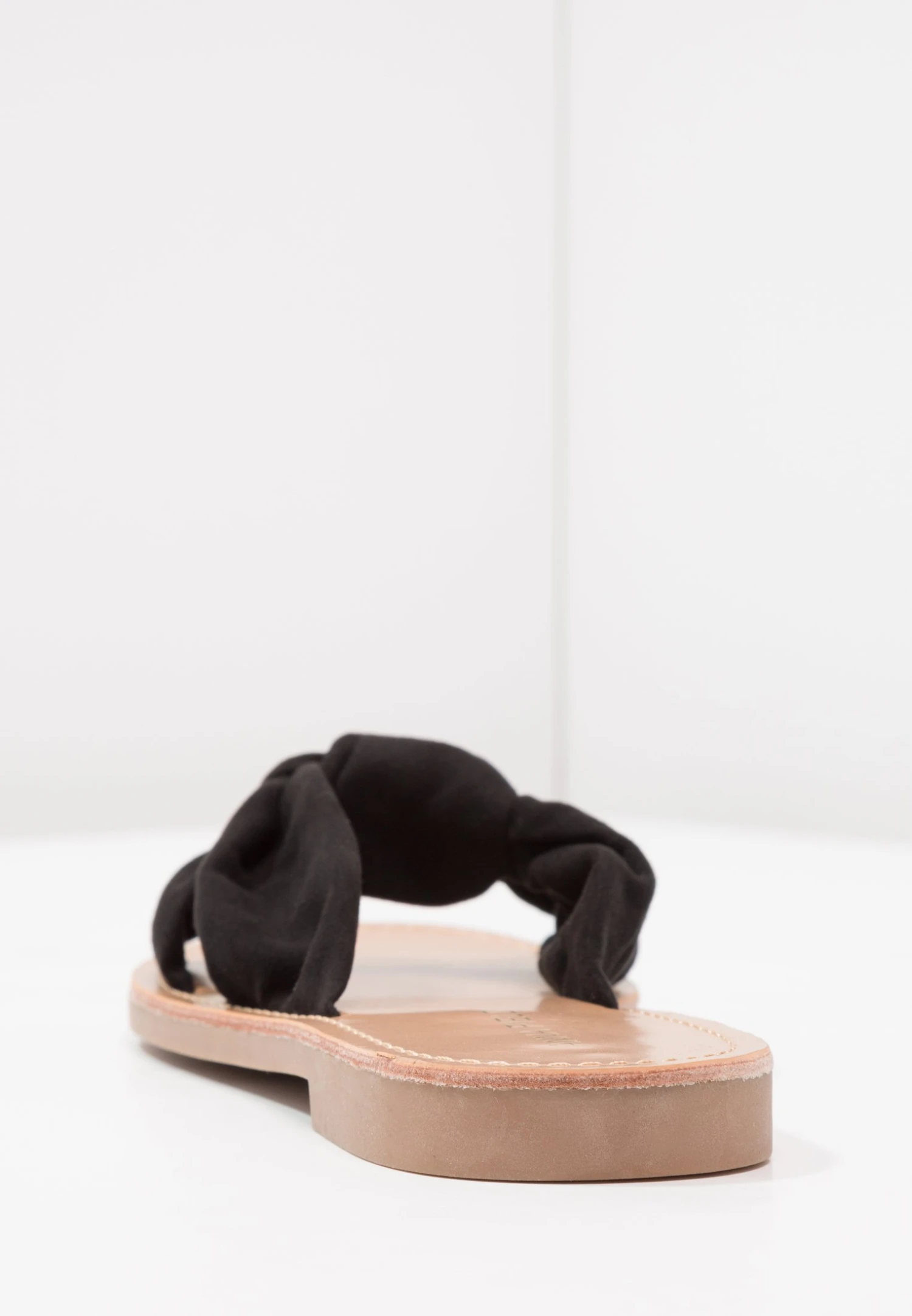 Anna Field CiabattineBlack Donna Pantofole AN611A0D0-Q11 5 Anna Field CiabattineBlack Donna Pantofole AN611A0D0-Q11 - immagine 5